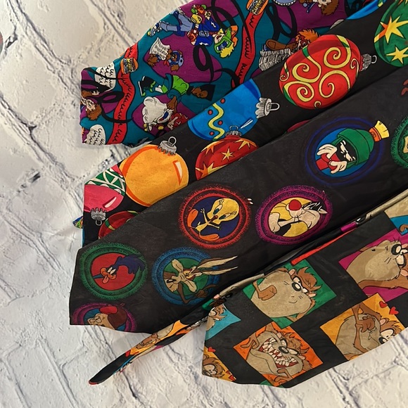 Assortment of Rare Vintage Looney Tunes, Angelica, Frattelli Men’s Ties - Picture 3 of 7